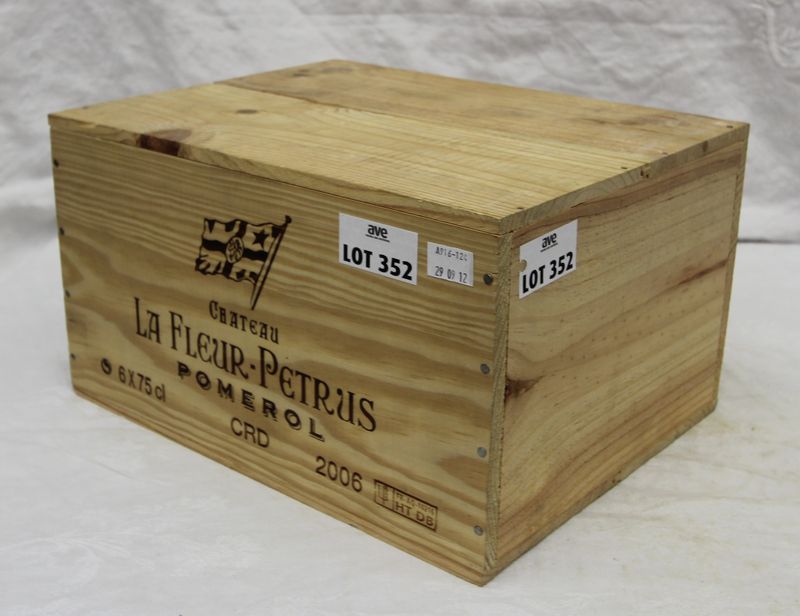 CAISSE BOIS ROUGE LA FLEUR DE CHATEAU HAUT-PIQUAT2011 SAINT-EMILION