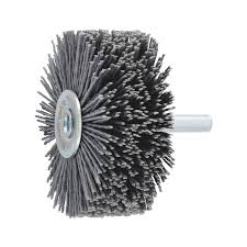 BROSSE AVEC TIGE GRIS