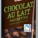 CHOCOLAT AU LAIT NOISETTES ENTIERS 100G